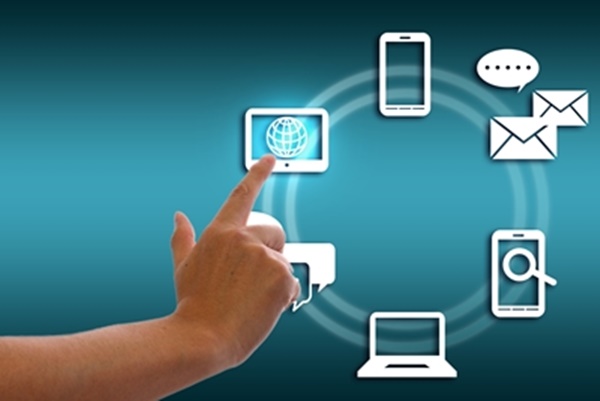 フリーランスエンジニア